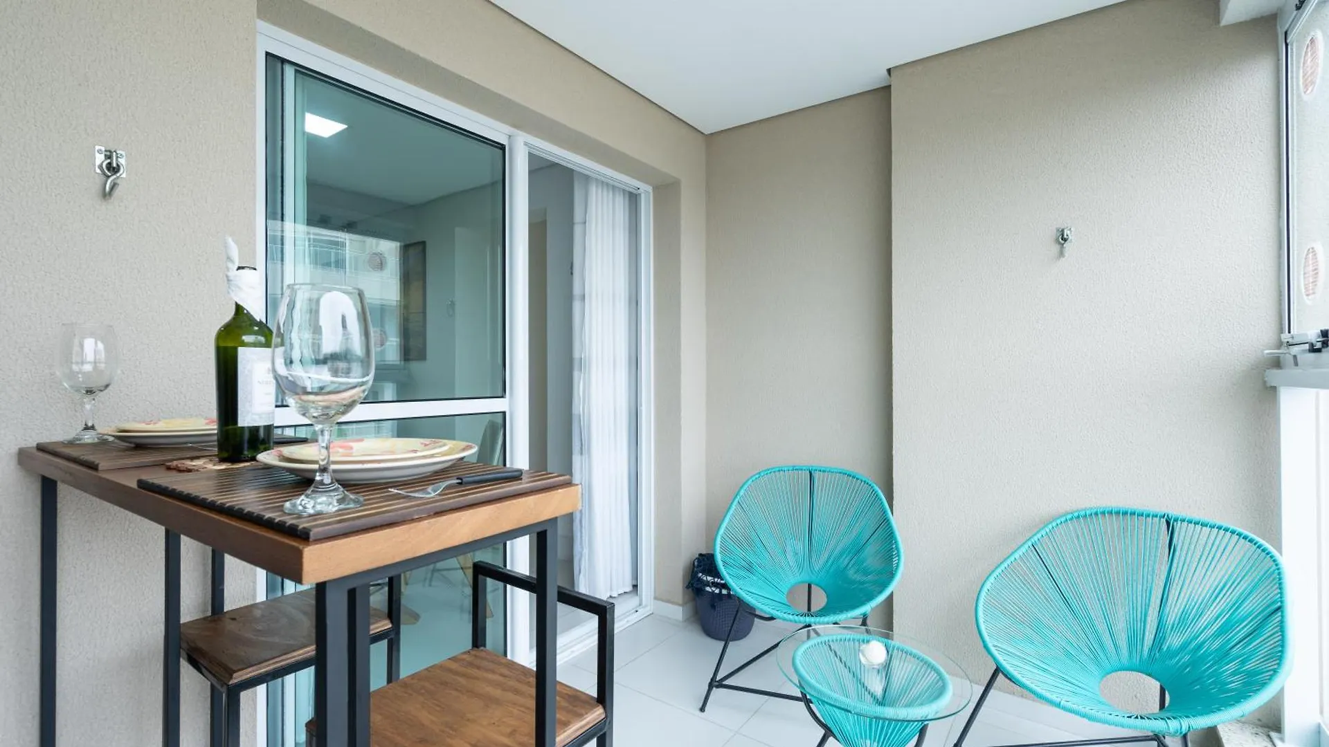Apartamento Em Condominio Home Club, Ar-Condicionado, Cozinha Completa, Piscina E Jacuzzi Aquecida, Sauna, Academia, Quadra De Esportes Playground Infantil, Salao De Jogos A 40M Da Praia E 15Min Do Beto Carreiro Piçarras 0*,  Brazilië