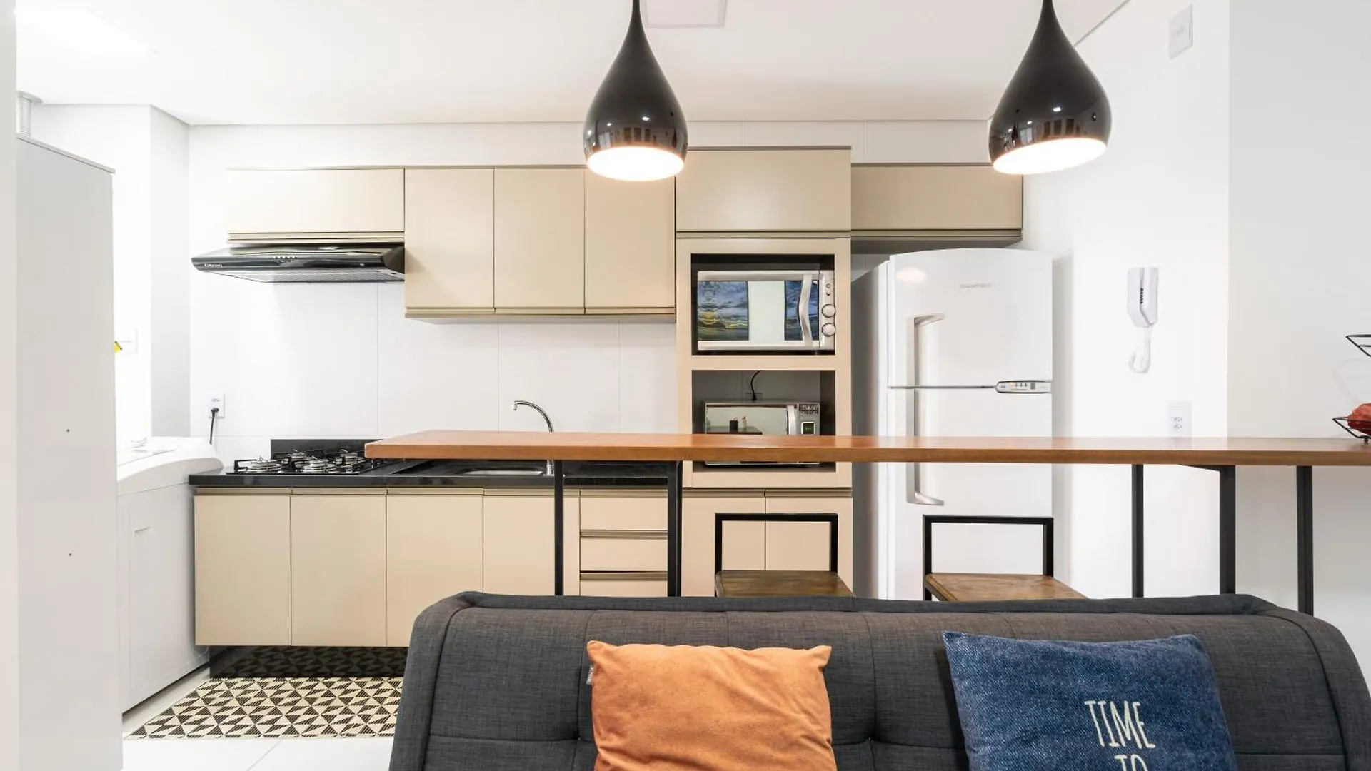 Apartamento Em Condominio Home Club, Ar-Condicionado, Cozinha Completa, Piscina E Jacuzzi Aquecida, Sauna, Academia, Quadra De Esportes Playground Infantil, Salao De Jogos A 40M Da Praia E 15Min Do Beto Carreiro Piçarras