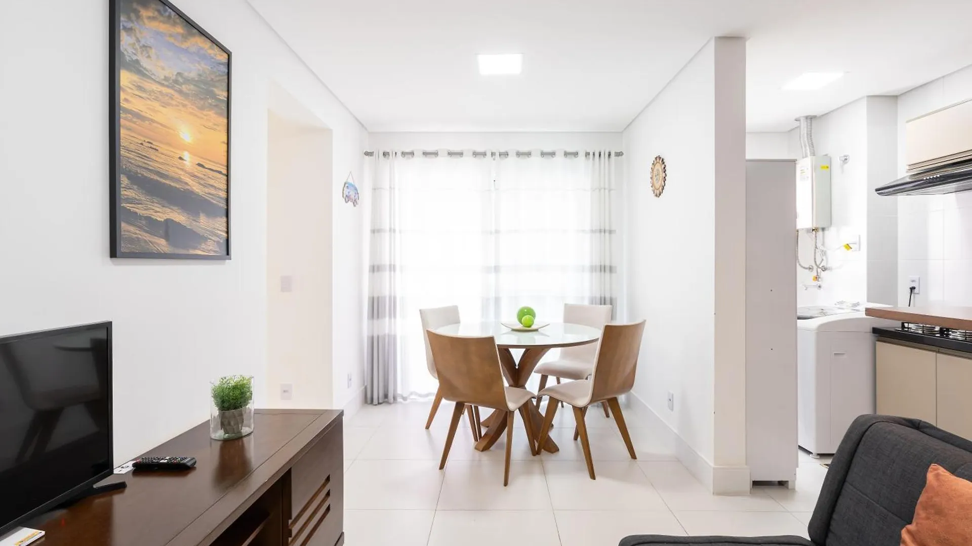 Διαμέρισμα Apartamento Em Condominio Home Club, Ar-Condicionado, Cozinha Completa, Piscina E Jacuzzi Aquecida, Sauna, Academia, Quadra De Esportes Playground Infantil, Salao De Jogos A 40M Da Praia E 15Min Do Beto Carreiro Piçarras