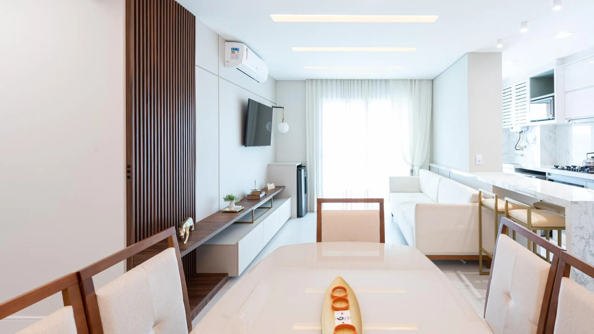 Apartamento Em Condominio Home Club, Ar-Condicionado, Cozinha Completa, Piscina E Jacuzzi Aquecida, Sauna, Academia, Quadra De Esportes Playground Infantil, Salao De Jogos A 40M Da Praia E 15Min Do Beto Carreiro Piçarras Βραζιλία