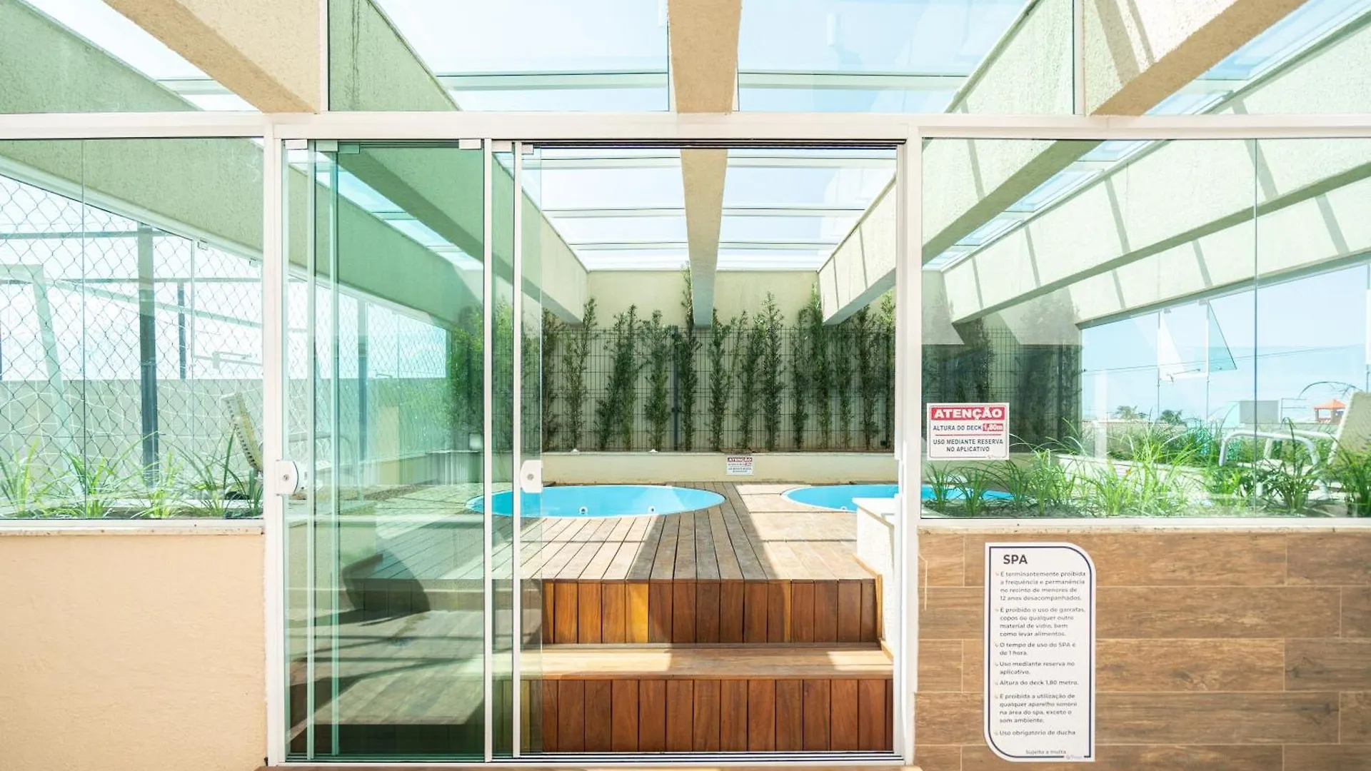 Apartamento Em Condominio Home Club, Ar-Condicionado, Cozinha Completa, Piscina E Jacuzzi Aquecida, Sauna, Academia, Quadra De Esportes Playground Infantil, Salao De Jogos A 40M Da Praia E 15Min Do Beto Carreiro Piçarras Διαμέρισμα